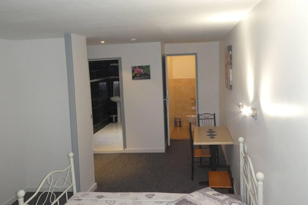 Etanit ! Beziers Plein Centre - 1Mn Du Bus, De La Gare Du Train Et Liaison Aeroport -Chambres Climatisees -Spacieuses Amenagees Pour Singles, Couple, Et Ou Familles -Parking A Velos -Consigne Béziers Exterior foto