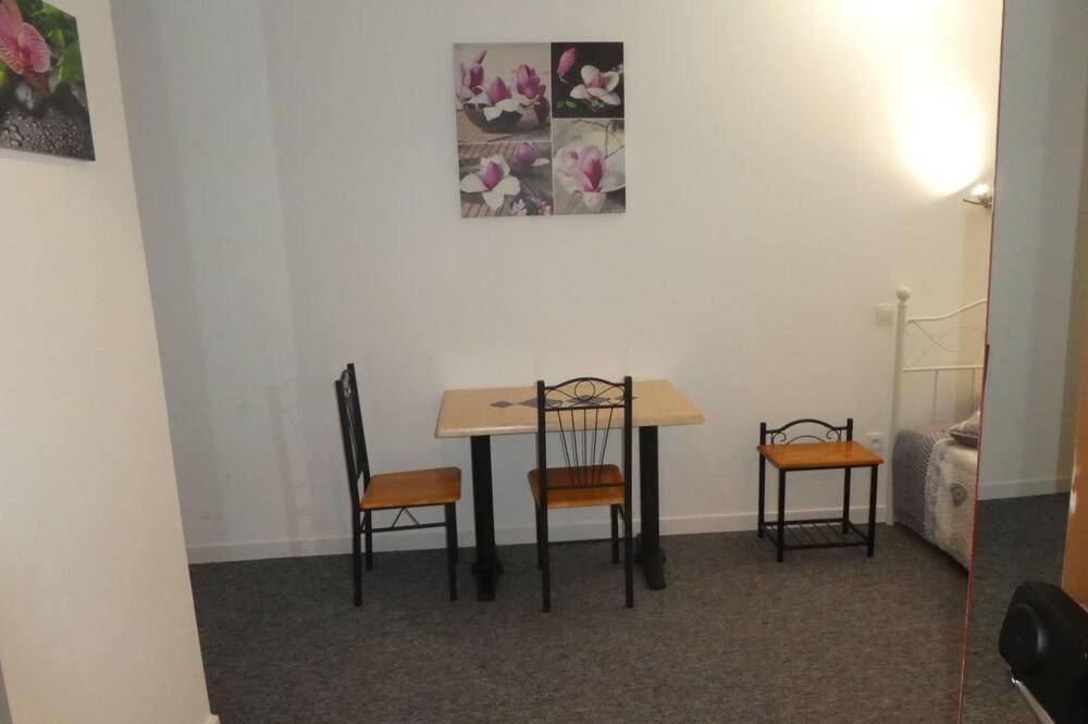 Etanit ! Beziers Plein Centre - 1Mn Du Bus, De La Gare Du Train Et Liaison Aeroport -Chambres Climatisees -Spacieuses Amenagees Pour Singles, Couple, Et Ou Familles -Parking A Velos -Consigne Béziers Exterior foto